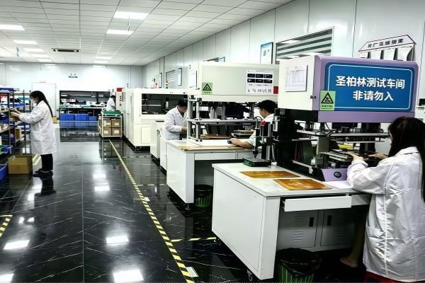 半導体ヒータープレート工場